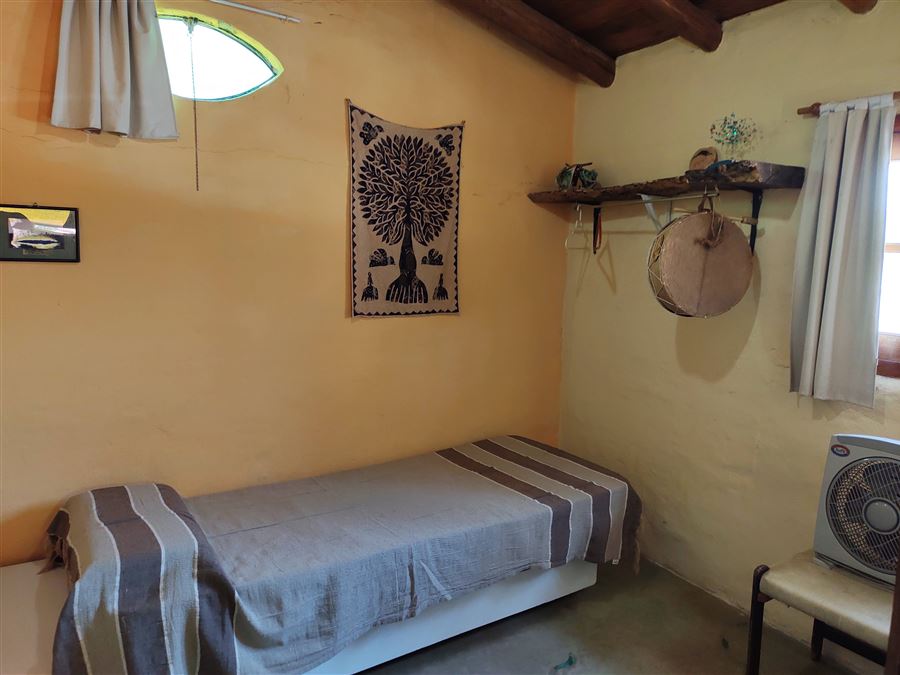 Amarilla Casa - Mina Clavero